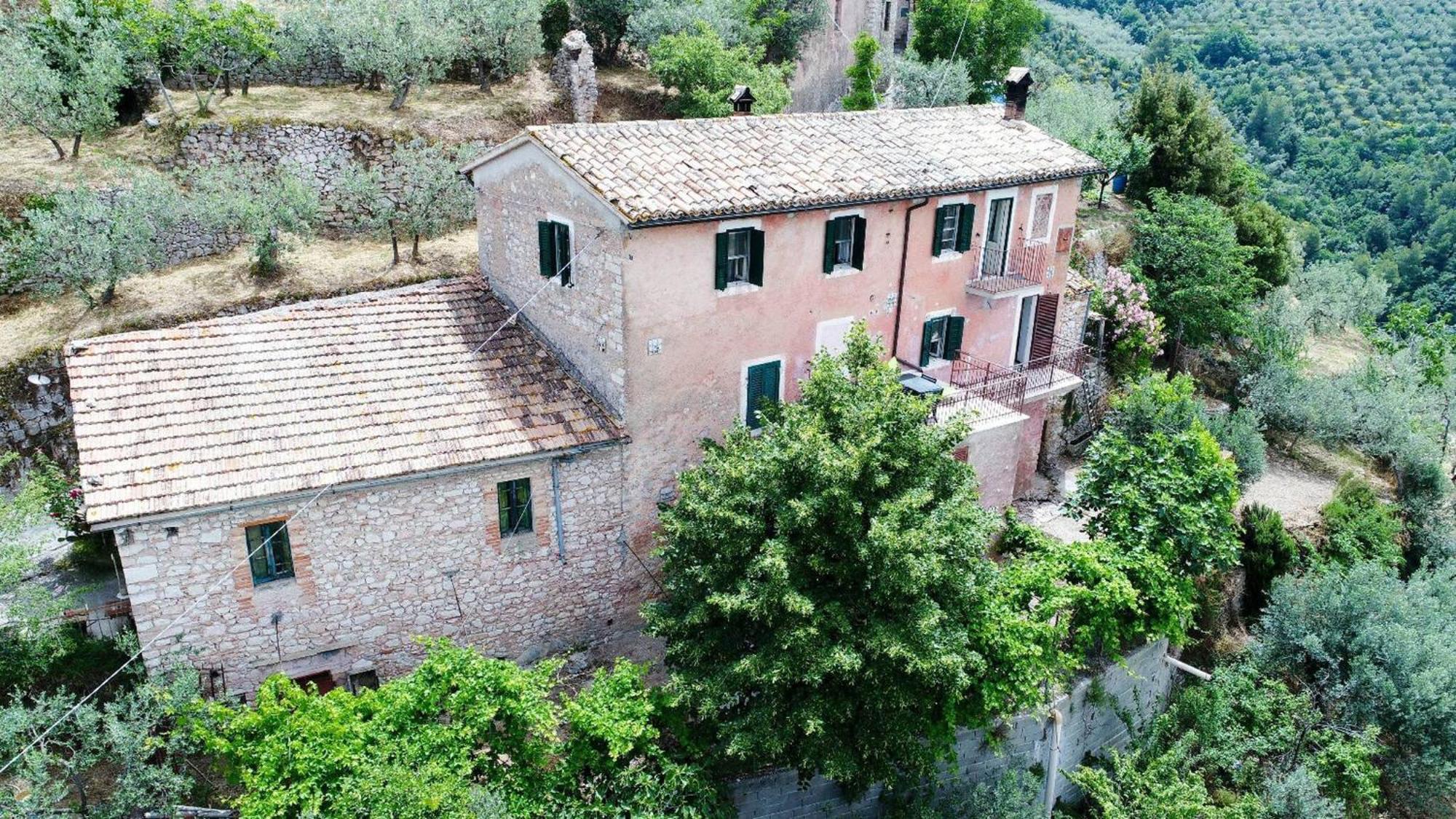 Villa Rurale Nei Pressi Castello Campello sul Clitunno Eksteriør billede